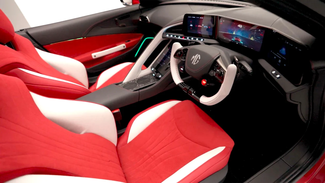 MG Cyberster – interior
