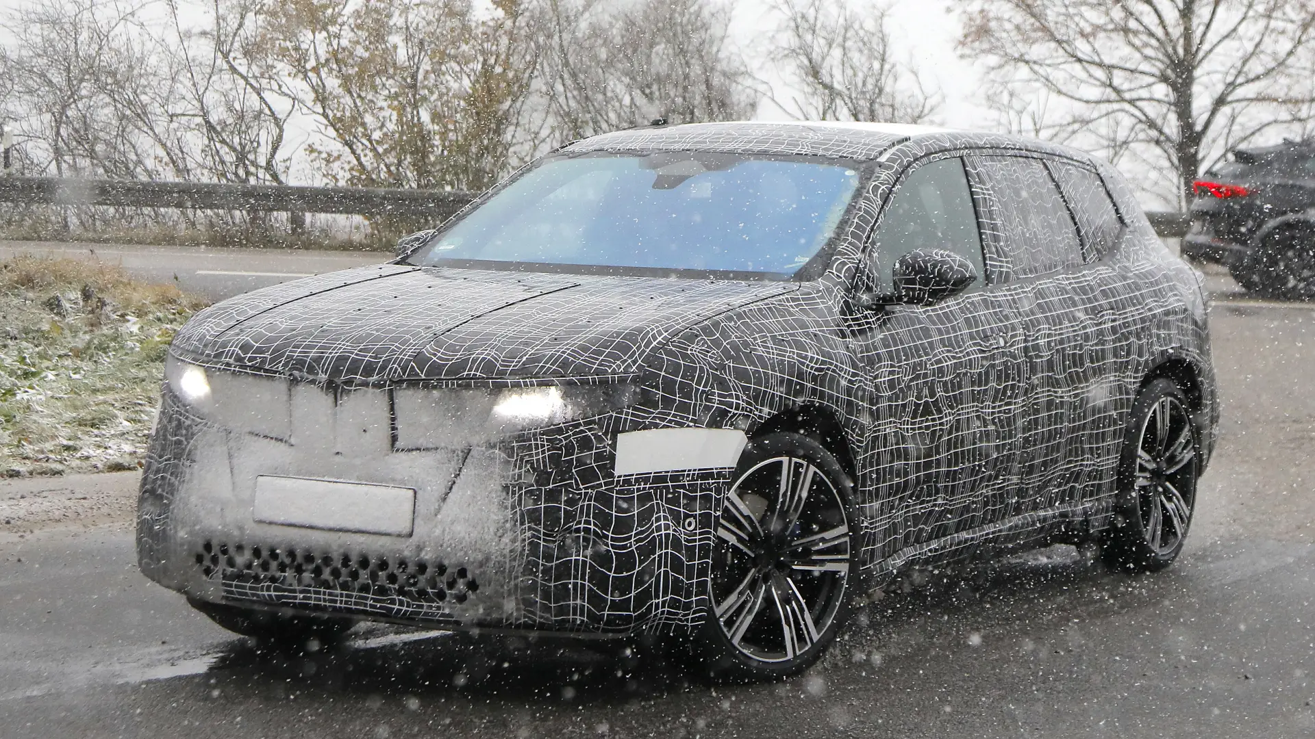 سيارة BMW SUV هذه ستشكل الأساس التقني للجيل القادم من الفئة الثالثة