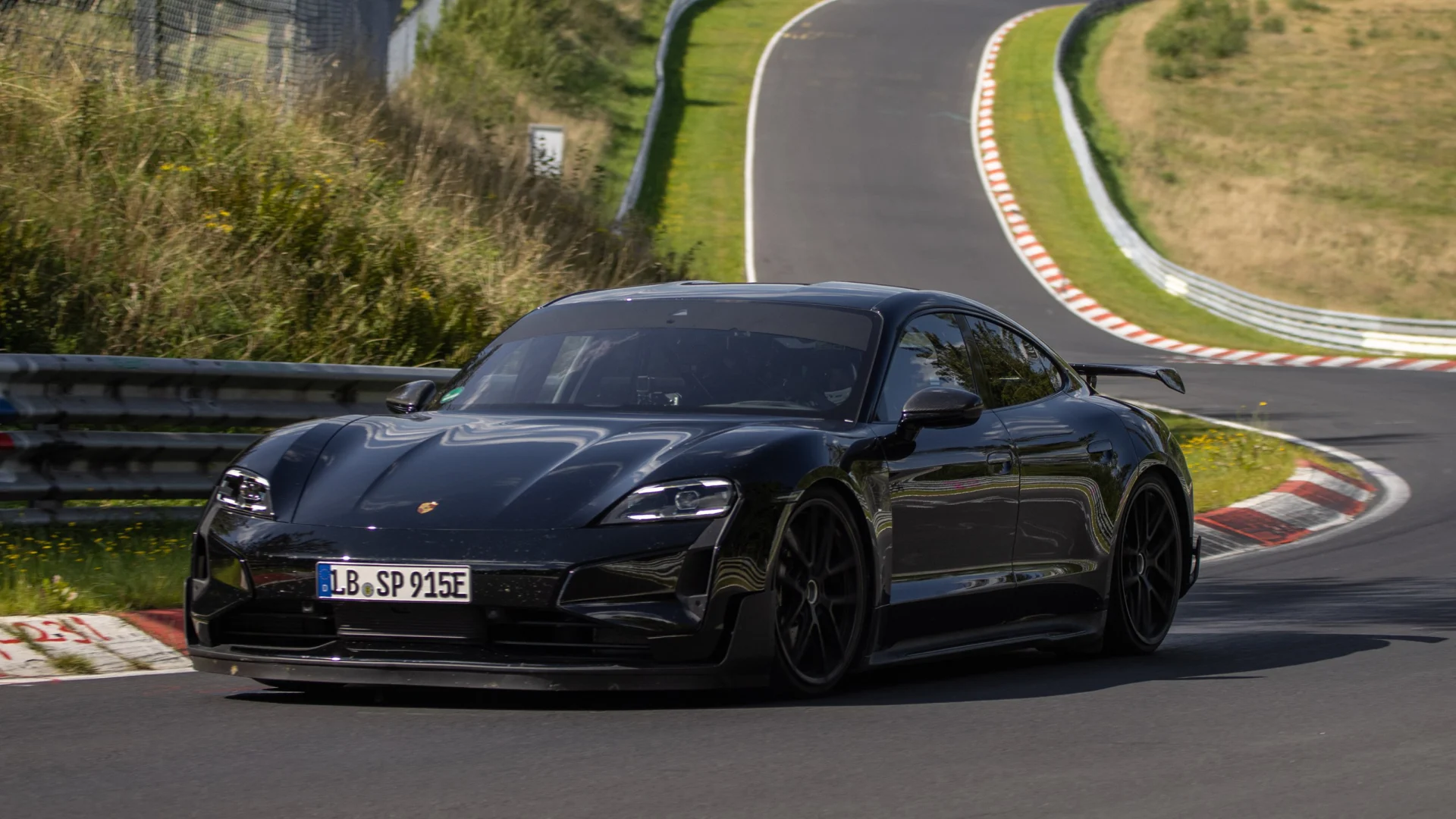 Porsche Taycan Turbo GT – front