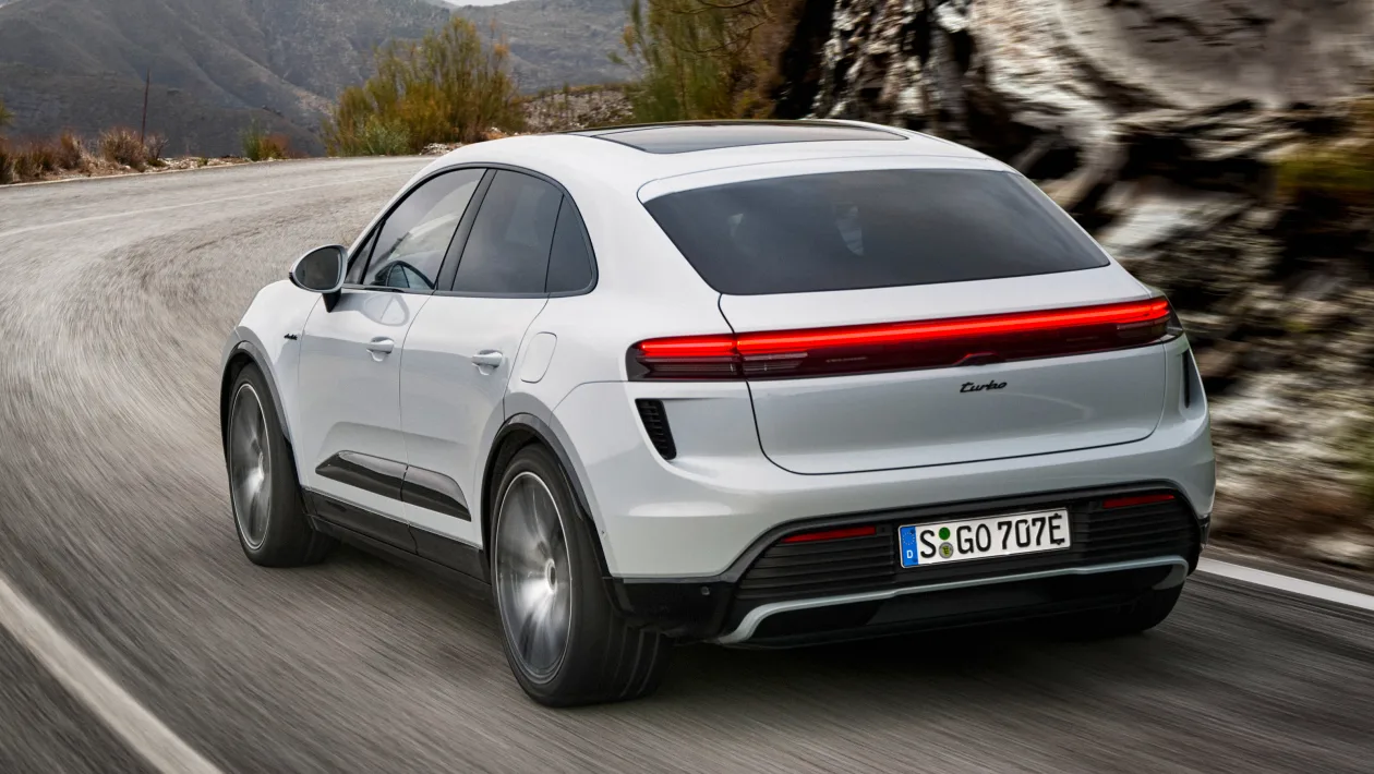 Porsche Macan – rear