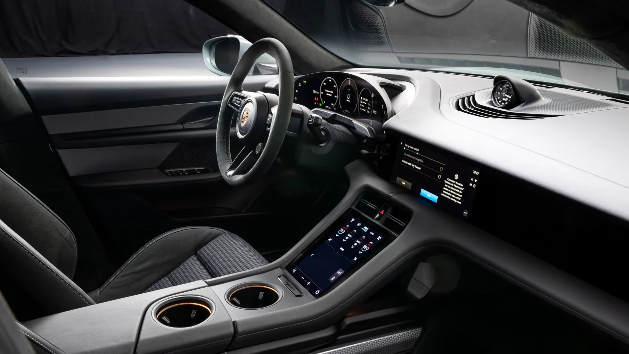 Porsche Taycan – interior