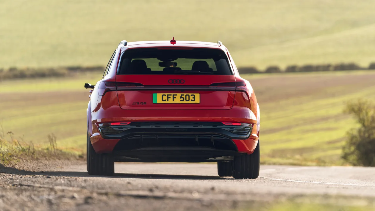 Audi SQ8 e-tron – rear