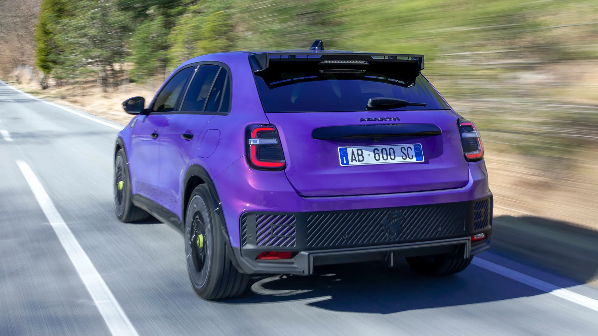 Abarth 600e rear