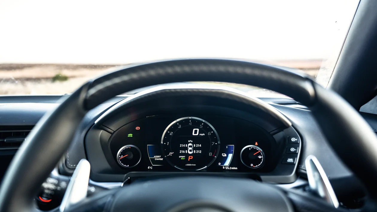 Honda NSX v Porsche 718 Spyder