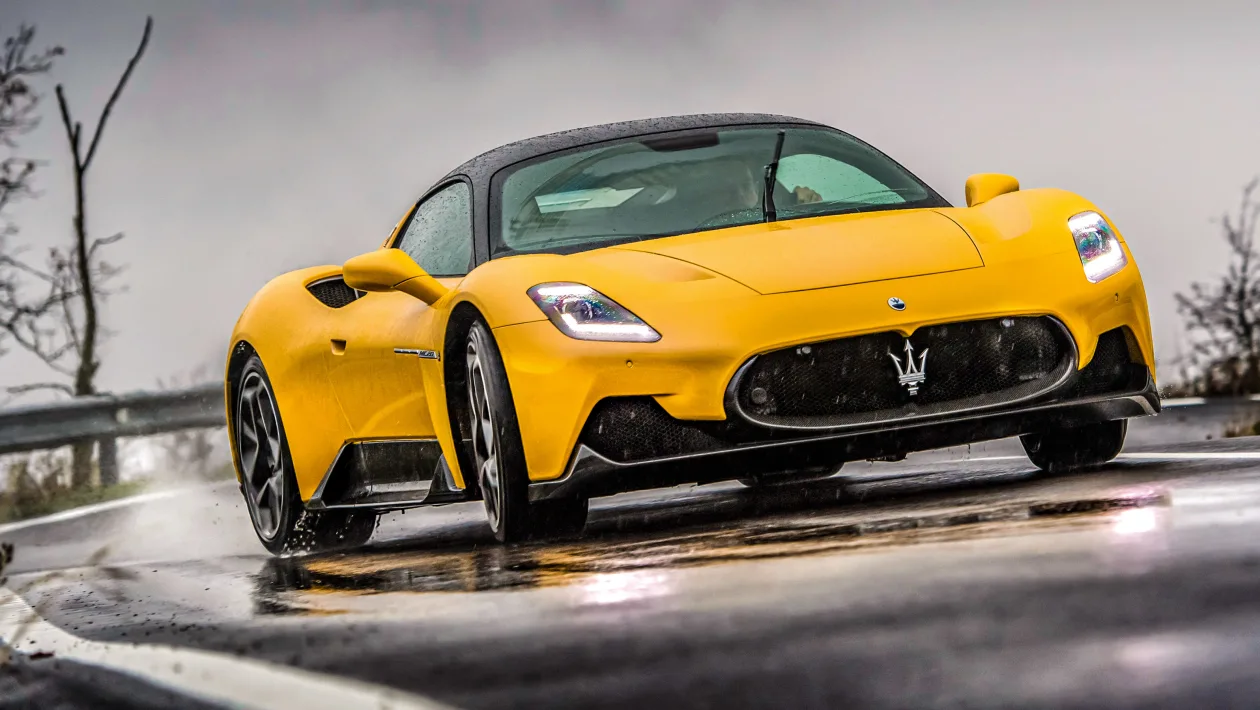 Maserati MC20