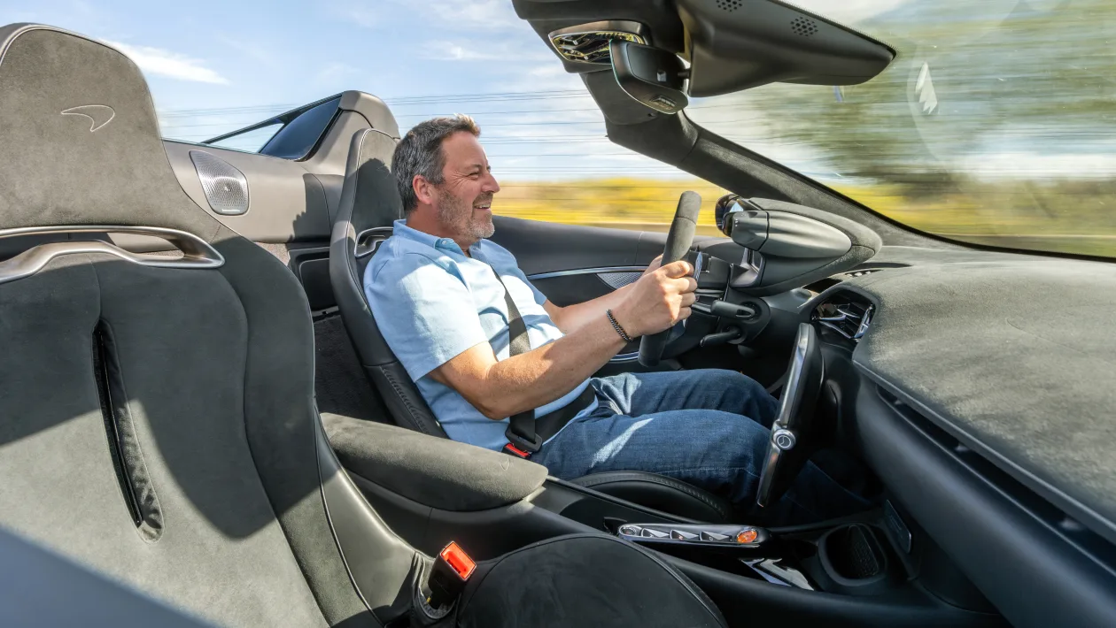McLaren Artura Spider